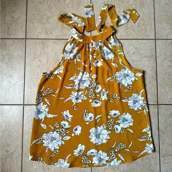 Papermoon Tops - NWOT Papermoon Halter Tie Neck Sleeveless Blouse